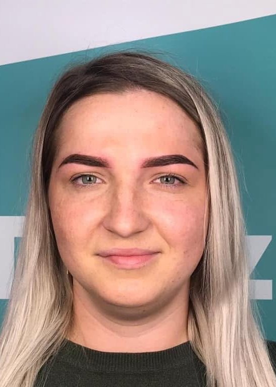 Healed ombre powder brows with a soft gradient from front to tail